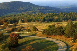 Driving Through Charm: Best Scenic Drives Near Richmond, VA for a Weekend Escape