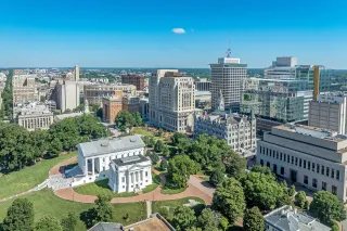 🚗 From Snow to Sunshine: Top Car Maintenance Tips for Virginia’s Changing Seasons