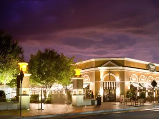 🛍️ Shop, Dine, and Explore at Stony Point Fashion Park, Richmond