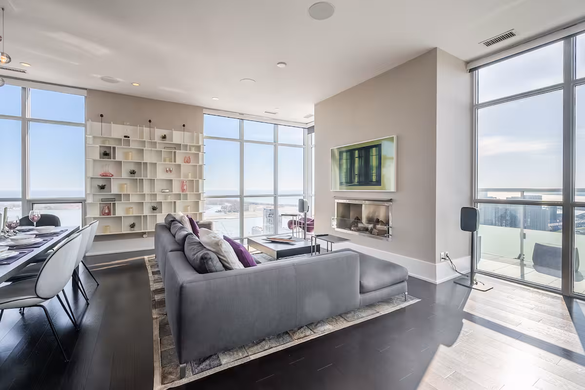 300 Front Street West Airbnb: Toronto's Most Profitable Short-Term Rental Opportunity