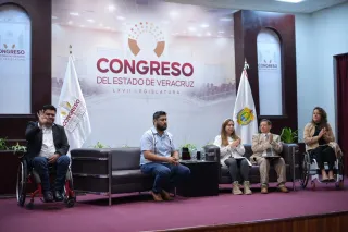 Participa diputado en foro Función pública y discapacidad