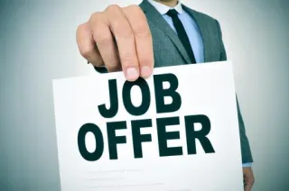 The Top Benefits of Using a Healthcare Recruiter in Your Job Search