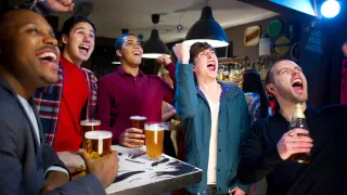 Score Big with the Best Sports Bar Specials Upper East Side NYC: Only at Kelly’s Sports Bars