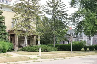 🌳 Step Back in Time and Relax at Courthouse Hill Park in Janesville, WI
