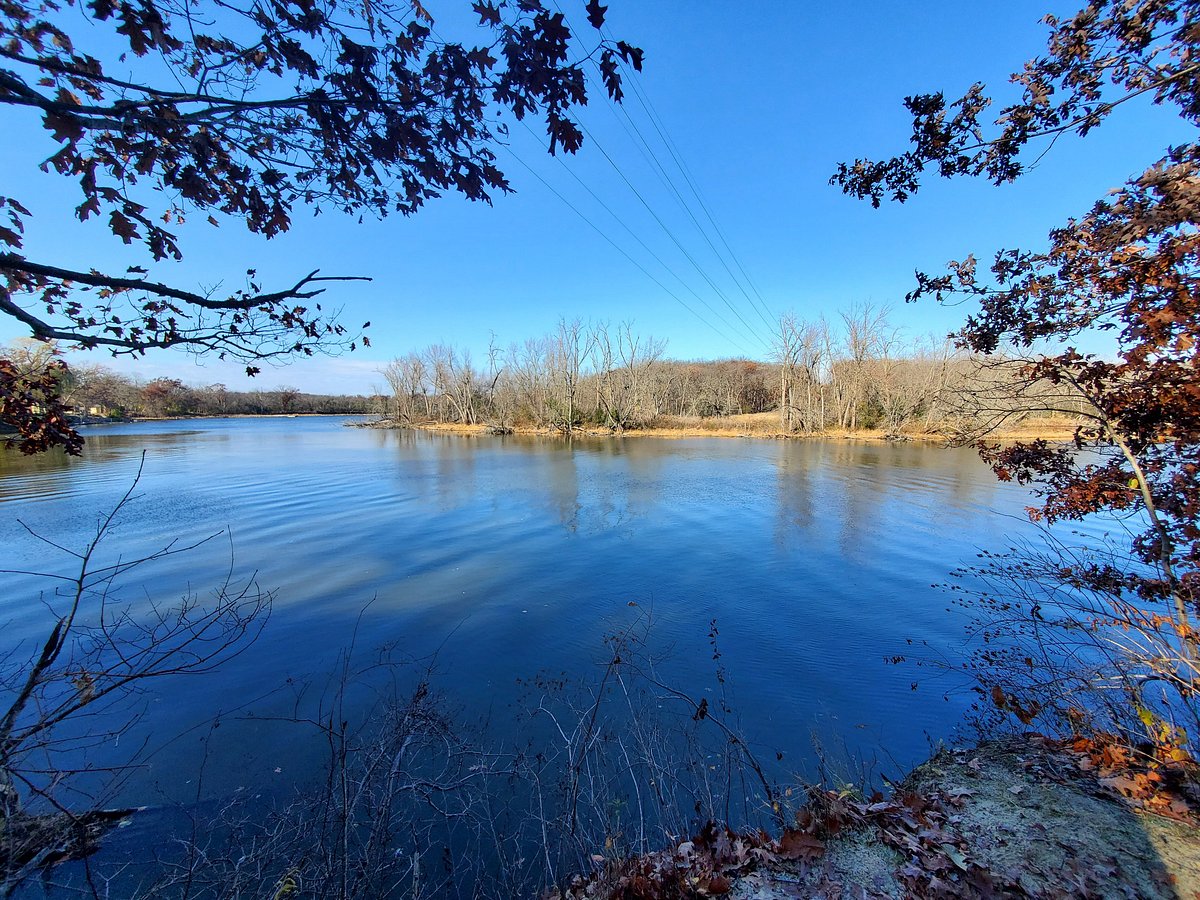 Explore Janesville’s Hidden Gem: Riverside Park Adventure – The Pawn Play Auto Rentals, Janesville, WI 🌳🚗 Why Riverside Park Should Be On Your Radar