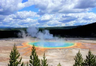 Your Ultimate Guide to Visiting Yellowstone National Park