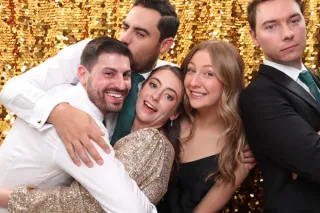 Wedding Photo Booths - Guide to Selecting A Photo Booth For Your Reception