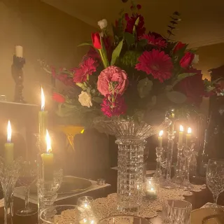 Romantic dinner for two please?