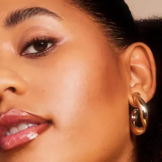 e.l.f. Cosmetics: Premium Makeup Without the Luxury Price Tag