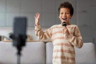 The Importance of Regular Voice/Singing Practice for Kids: Tips for Parents