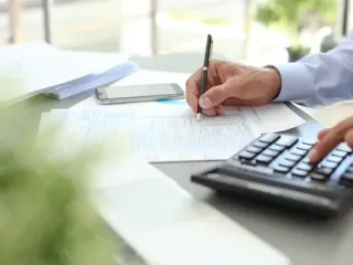 Get Ahead of the Tax Season Curve: Tips for Small Business Owners from a Bookkeeping Service