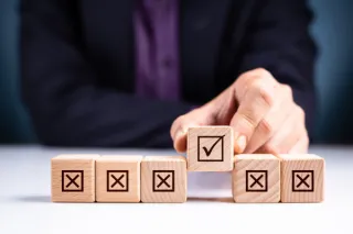 How to Choose the Right Health Insurance Plan | 5 Tips