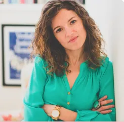 Ep# 144: How to have meaningful connections in business and personal life with Sarah Moore