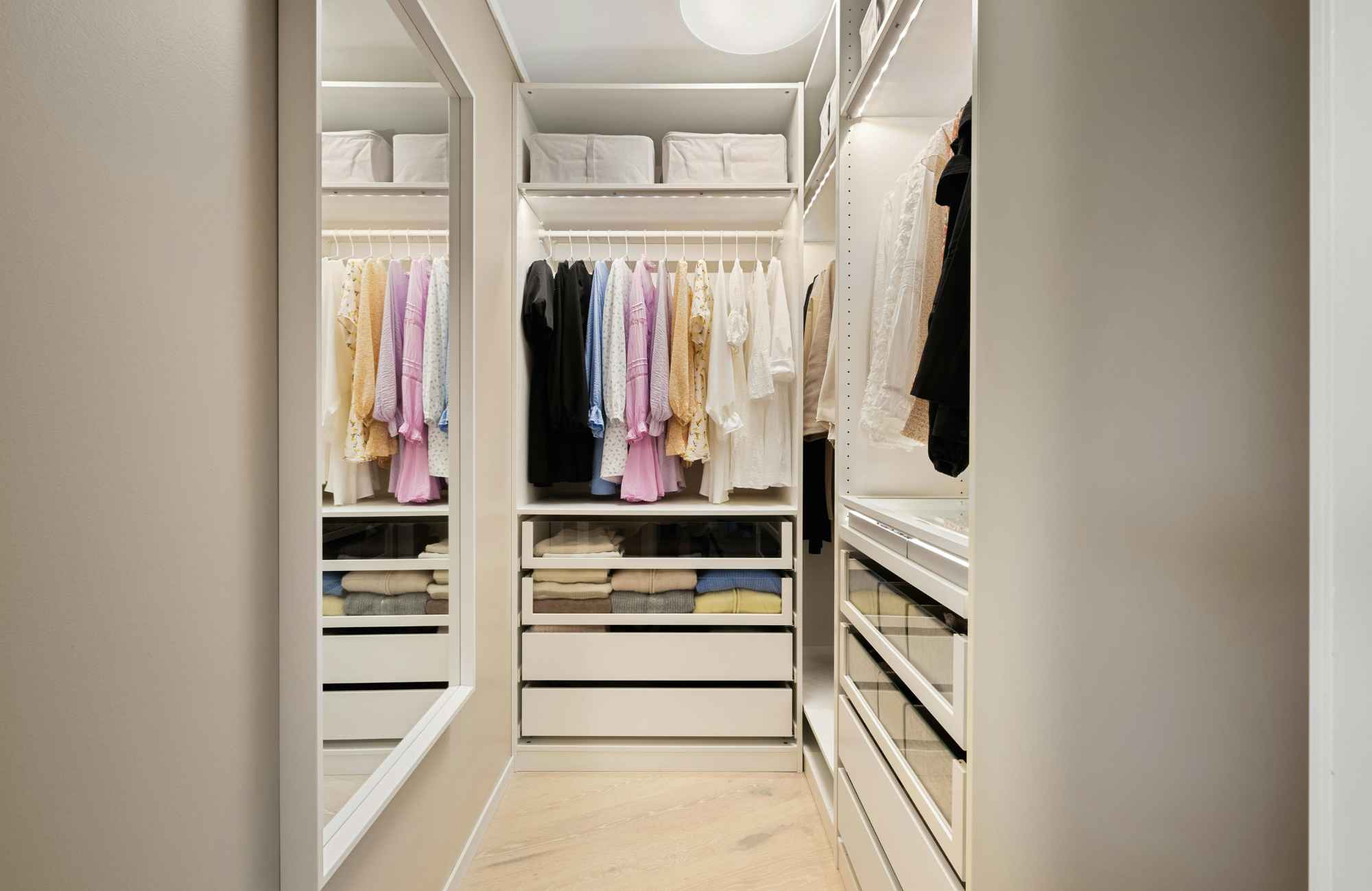 Closet Organization for Small Spaces: Simple Ways to Love the Home You’re In