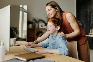 What Parents & Tweens Need To Know About Digital Literacy