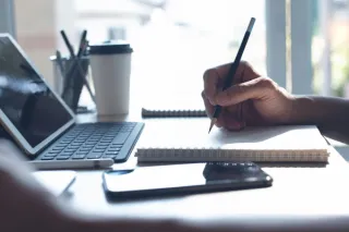 #SeptemberSurge: Revamp Your Resume - Tips from a Master Resume Writer
