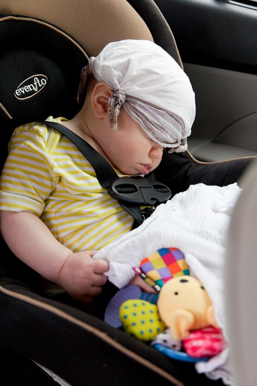 How to Pick Out the Right Car Seat for Your Baby