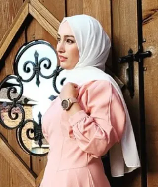Amira Alhiyari - Curriculum Director