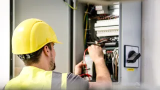 When to Upgrade Your Electrical Panel: A Homeowner’s Guide