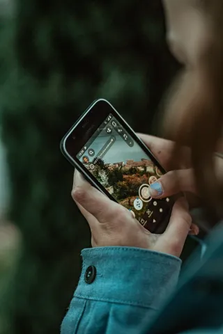 TikTok Trends: Capitalizing on Virality for Authors