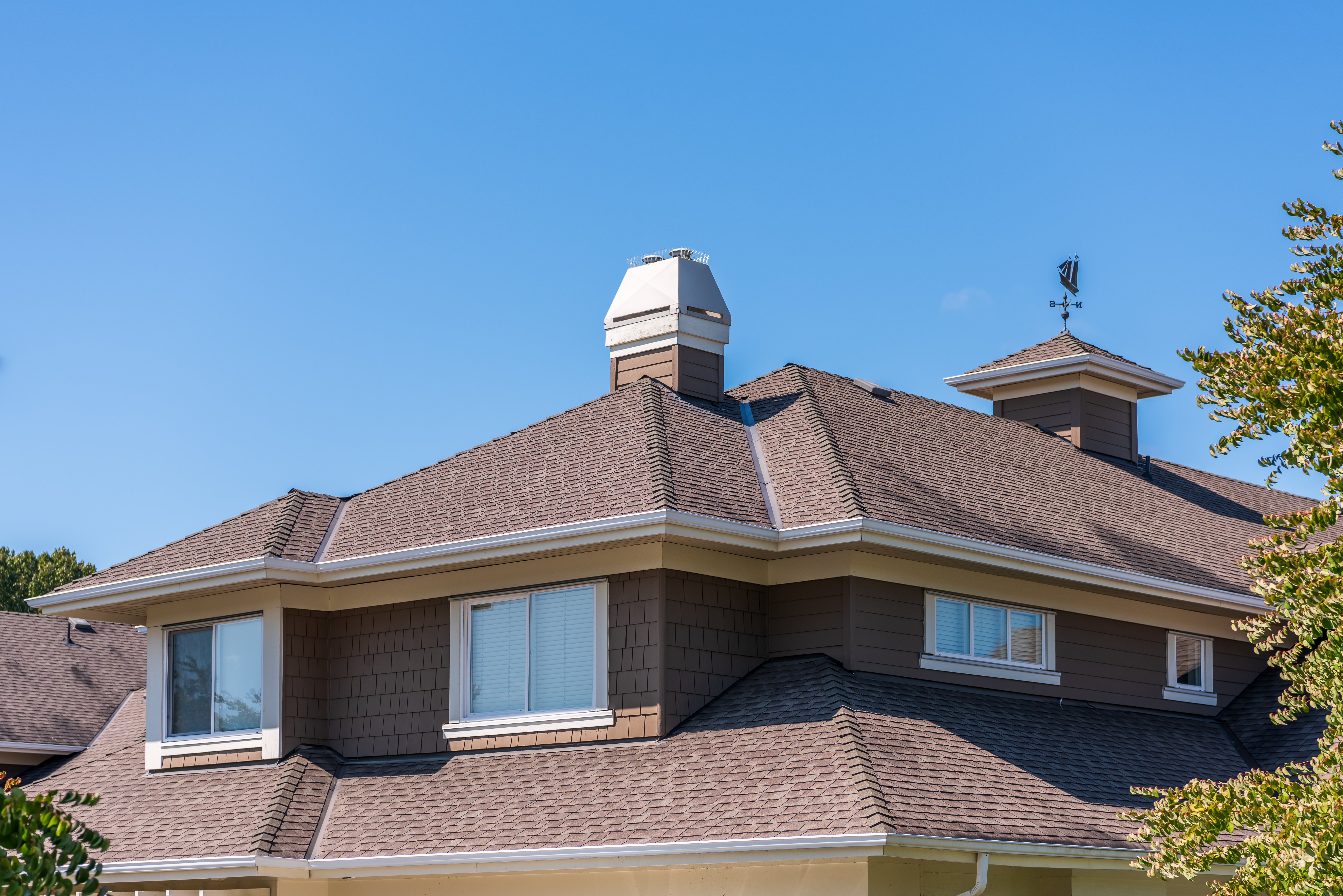 Top Trends in Roofing for the Modern Home