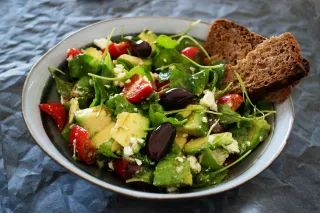 Nourishing Your Mind with Mediterranean Wisdom: A Brain-Healthy Way of Eating