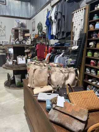 Find the Perfect Gift in Hochatown: Why Locals Love The Willow Tree Gifts & More