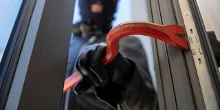 Sicurezza Casa Mantova: Quali Serramenti Anti-Effrazione Scegliere