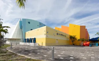 🎡 Family Fun in Miami: Where to Stay Near the Miami Children’s Museum