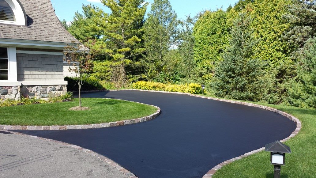 How Much Does Sealcoating Cost?