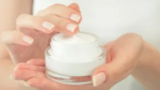 YOUR PRODUCTS ARE MAKING YOUR SKIN WORSE: AND 3 SIMPLE SWAPS TO HELP
