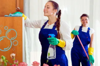 Professional Cleaners: Essential Home Cleaning Benefits