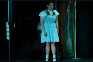 𝐅𝐫𝐨𝐦 𝐆𝐡𝐨𝐬𝐭 𝐋𝐢𝐠𝐡𝐭𝐬 𝐭𝐨 𝐒𝐩𝐨𝐭𝐥𝐢𝐠𝐡𝐭𝐬: 𝐖𝐡𝐲 𝐓𝐡𝐞𝐚𝐭𝐞𝐫 𝐏𝐫𝐞𝐩𝐚𝐫𝐞𝐬 𝐘𝐨𝐮 𝐟𝐨𝐫 𝐀𝐧𝐲𝐭𝐡𝐢𝐧𝐠