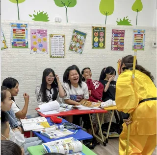 🐵🔥 TÔN NGỘ KHÔNG "ĐẠI NÁO" LỚP HỌC GIÓ TÂY – TRẢI NGHIỆM HỌC TIẾNG ANH VỪA HỌC VỪA CHƠI ĐẦY SÁNG TẠO!