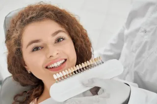 Diseño de Sonrisa: Transforma tu Aspecto con un Tratamiento Personalizado de Odontología Estética