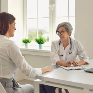 Reservas Online: Tu Aliado Estratégico para Clínicas de Injertos Capilares y Fertilidad