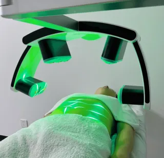 Illuminating Your Fat Loss Journey with the Emerald Laser: A Revolutionary Approach