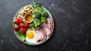 Low Carb Paleo Cafe Glendale CA: Discover Healthy Paleo Dining at Leo's Superfood Vegan Cafe