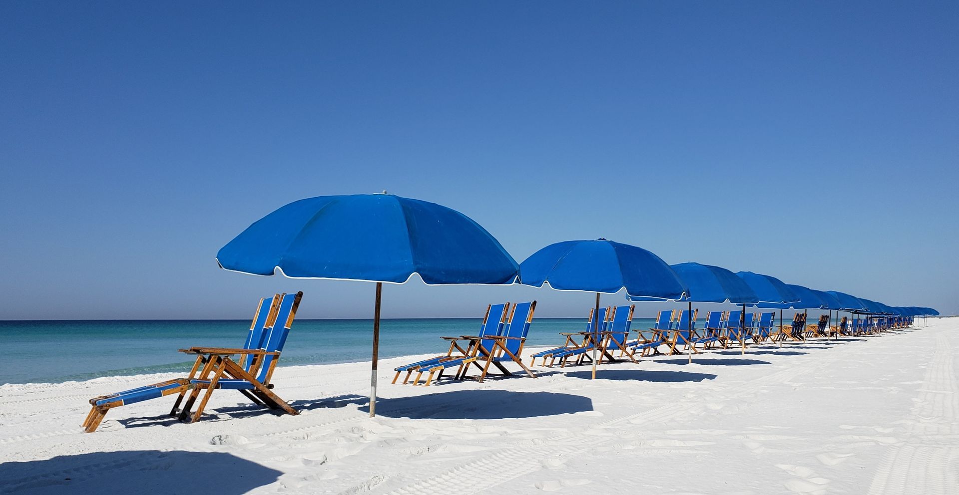 The Best Time to Visit the Emerald Coast