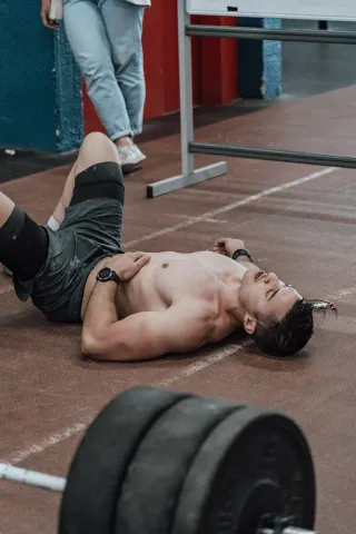 Overtraining: Πώς να Αναγνωρίσετε Όταν το Σώμα σας Χρειάζεται Ανάπαυση
