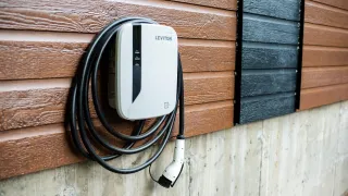 Borne de recharge à domicile à Laval : tout ce que vous devez savoir avant l’installation