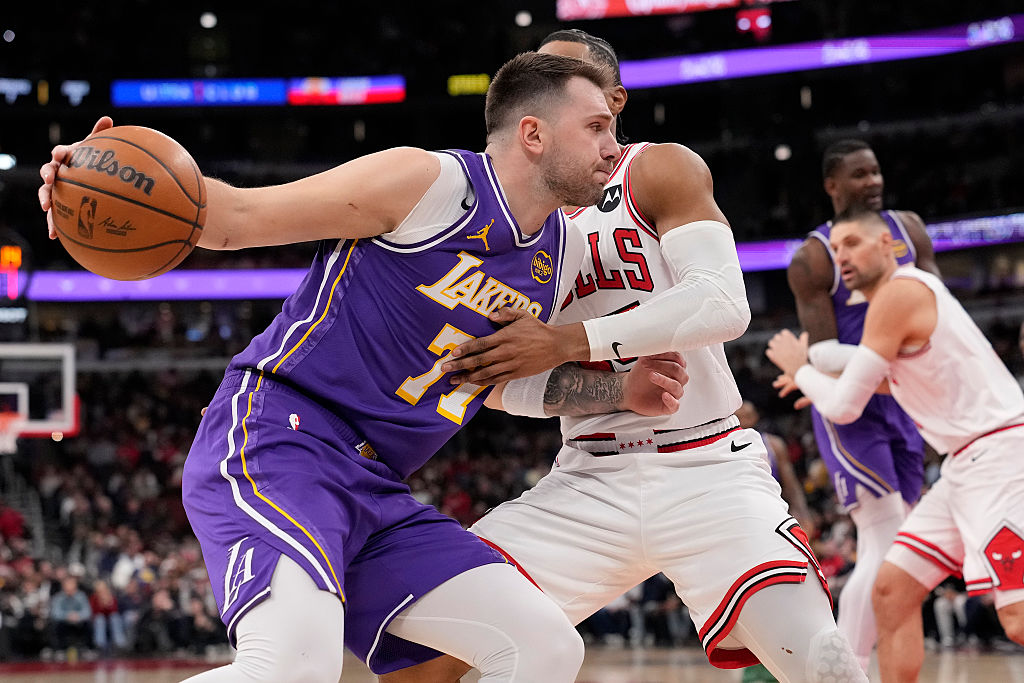 Doncic Magic Lifts Lakers Past Bulls as Celtics Find Their Rhythm Again