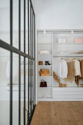 How Can I Build a Timeless Wardrobe?