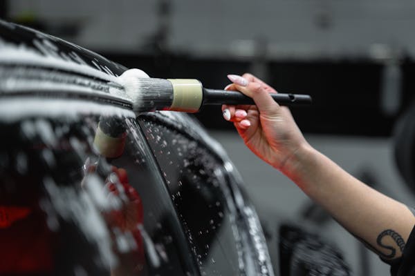 How Auto Detailing in Tampa, FL Protects Your Car From Sun and Heat