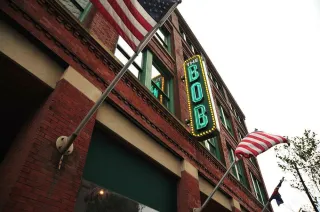 🍕🍺 From Comedy to Cocktails: Why The B.O.B. Owns GR Nights