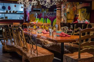 🎨 Eat, Sip, and Explore Art at Café Tu Tu Tango, Orlando