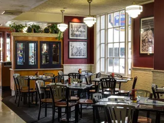 🎷Where Jazz Meets Jambalaya: Dining Big at Marigny Brasserie in New Orleans 