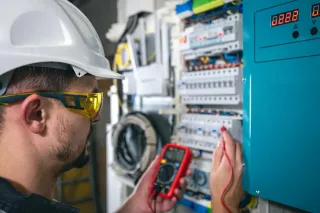 How to Tell If Your Home Needs Electrical Panel Replacement in Waxahachie, TX