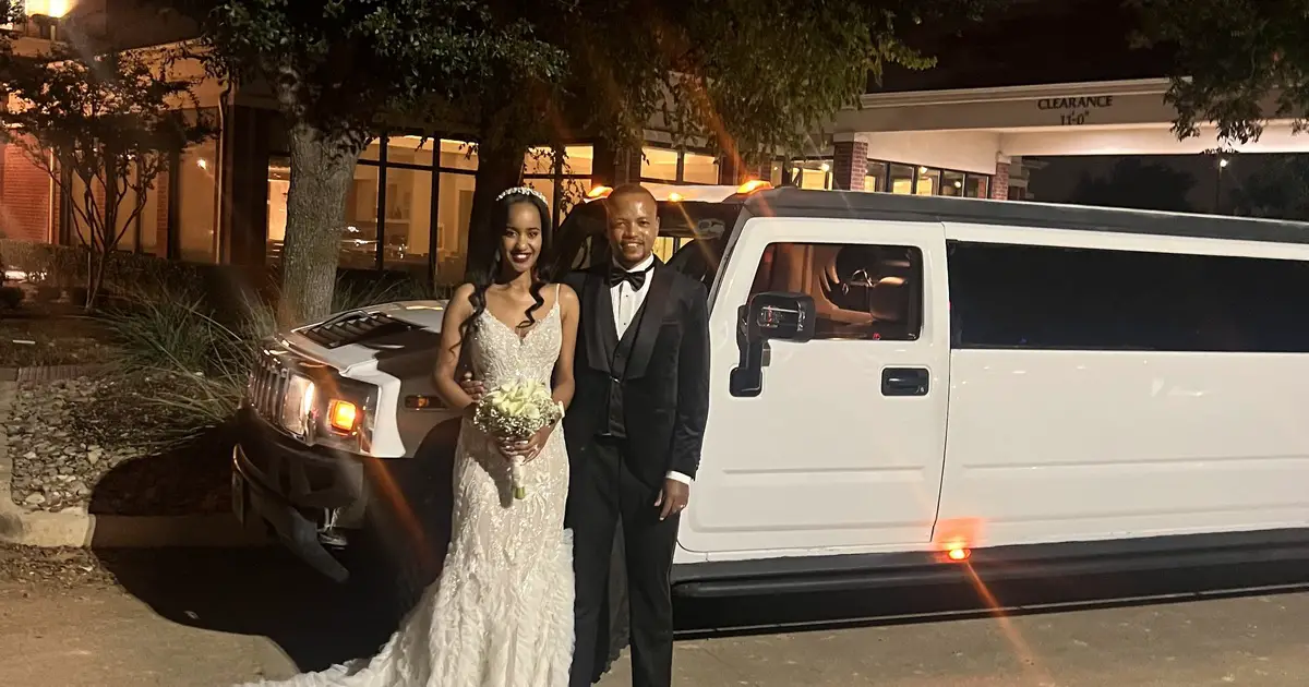 When To Book Your Wedding Limousine? Here Is Why You Need To Do It Now!