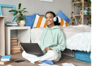 Free Online High School Curriculum: Khan Academy, World Bible School, Easy Peasy All-in-One Homeschool